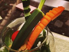 多彩色拉-Ginza Onodera铁板烧(外滩十八号店)