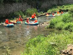 -仙山谷激浪漂流