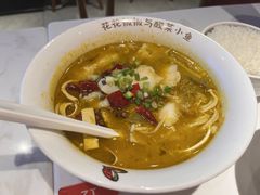 -渝是乎酸菜鱼(龙旗购物中心店)