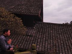 -峨眉山报国寺