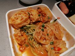海绵宝宝-半天妖|烤鱼·冒烤鸭(汉中吾悦广场店)