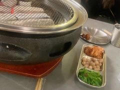 -围炉肉舍•炭烤活鳗•丹东海鲜烤肉(步行街店)