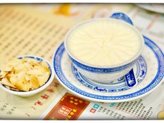 招牌双皮奶任意配-广信牛奶甜品世家(台东店)