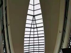 -上海滴水湖皇冠假日酒店