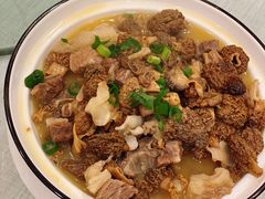 羊肚菌炖牛肉-72号海鲜私房菜