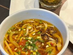 -黔蘑菇四季餐厅(观山湖店)