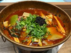 -成都你六姐·牛肉冒菜(上海环宇荟店)