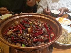 -老滇山寨•云南特色菜•地方菜•民族风情歌舞表演(金碧店)