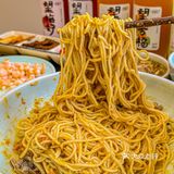 每一个平凡的日子，都值得一碗温暖的蟹黄面