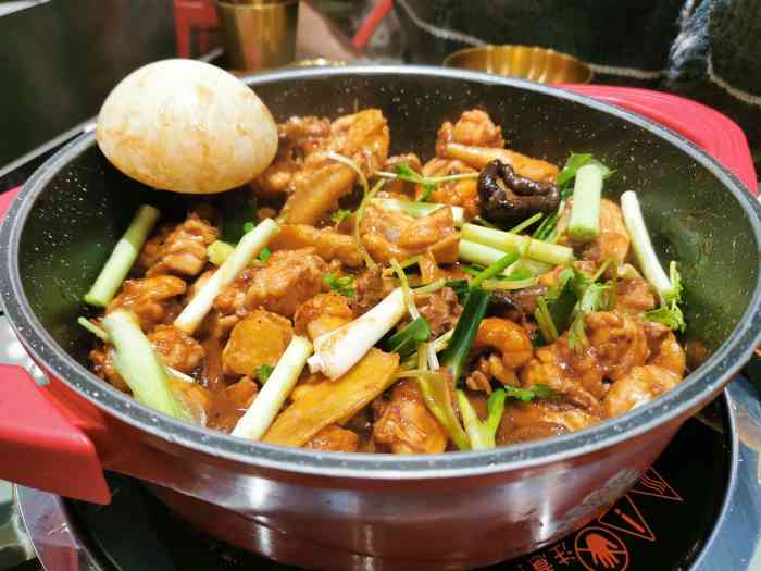 大龙凤鸡煲(仰忠汇店)-"招牌是榴莲94煲,不过我唔吃榴莲,所以要.