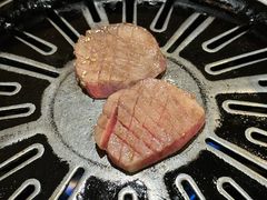 厚切牛舌-炼火烤肉店