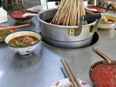-咏勝锑锅麻辣烫(净居寺路总店)