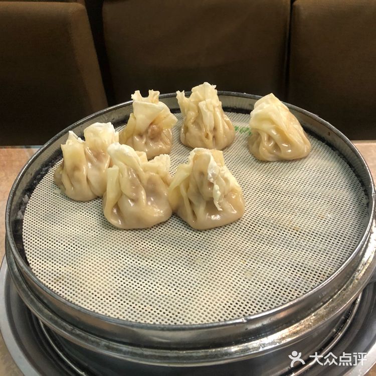 我记得在民益街还有个店,那里不太好停车,所以就到这里了