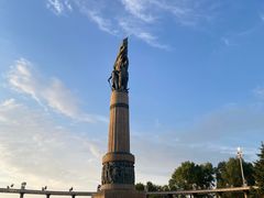 -人民防洪胜利纪念塔