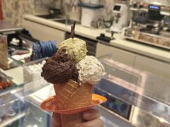 -VENCHI 闻绮(上海佛罗伦萨小镇店)
