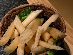 -三出山火锅(南京万象天地店)