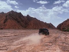 -天山神秘大峡谷