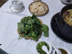 -鲁朗纳麦石锅鸡庄园