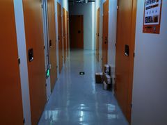 -安东易迷你仓自助寄存仓库(淞虹路店)