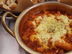 锅炒芝士年糕-富乐满韩国正宗炸鸡韩国料理(虹泉路店)