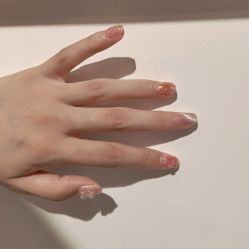 -瞧·享轻奢美甲美睫