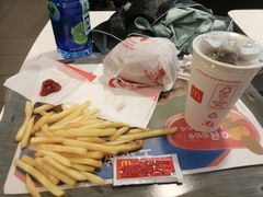 -麦当劳(中唱大厦店)