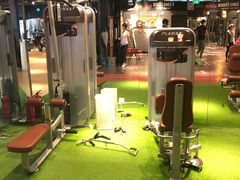 -VLines耀能运动24小时·月付制健身(京广桥店)