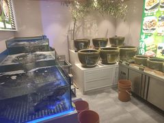 -鱼窝棚柴火铁锅炖(富山屯店)