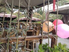 -二荆条·蜀鲜汇城市森林火锅