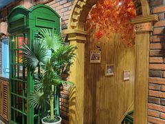 -米德维奇俄式西餐厅(西六道街店)