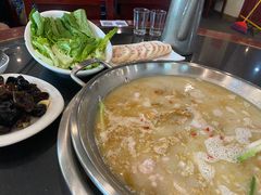 -老来福·非遗酸汤兔(凯旋路店)