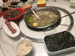 -乡土黄·鲜牛肉火锅·小龙虾(兴业街店)