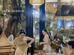 大堂-抚仙湖生态石锅鱼野生菌(告庄店)