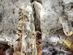 -巴马水晶宫