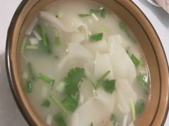 鸭肉馄饨-烤鸭肉夹馍鸭汤店