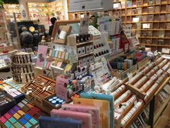-猫的天空之城概念书店(印象城购物中心店)