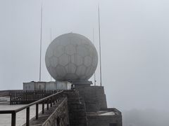 -黄山光明顶山庄