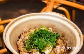 Stir-fried Fish Head with Ginger