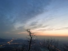 -鬼笑石后山停车场