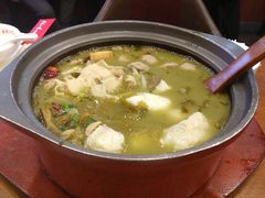 -周鱼小馆石锅酸菜鱼(活力汇店)