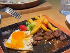 -菲滋意式休闲餐厅(北仑银泰城店)