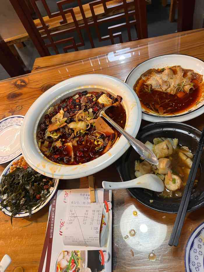 华德来餐厅(集美店)-"在石鼓路一家店面挺大的餐厅,很显眼,适合.