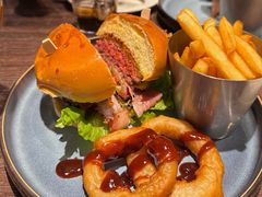 蒙大拿风味烧烤牛肉汉堡-bluefrog蓝蛙(石家庄欢乐汇店)