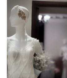 -Flora婚纱礼服定制租赁店