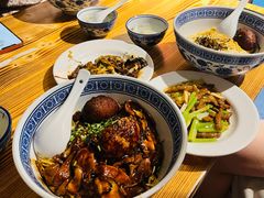 -沪西老弄堂面馆(定西路店)
