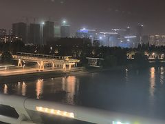 -南京眼步行桥