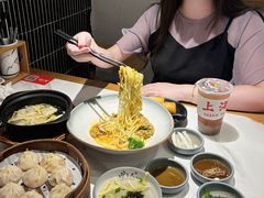 -馋三尺蟹粉小笼(人民广场店)