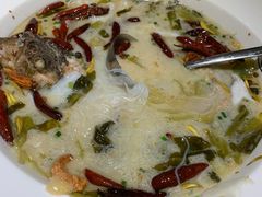 -江渔儿酸菜鱼·拔草餐厅(虎门君乐汇店)