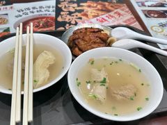 面筋百页单档汤-鲜得来排骨年糕(云南南路店)