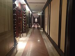 -王府井酒店(金桥港湾店)